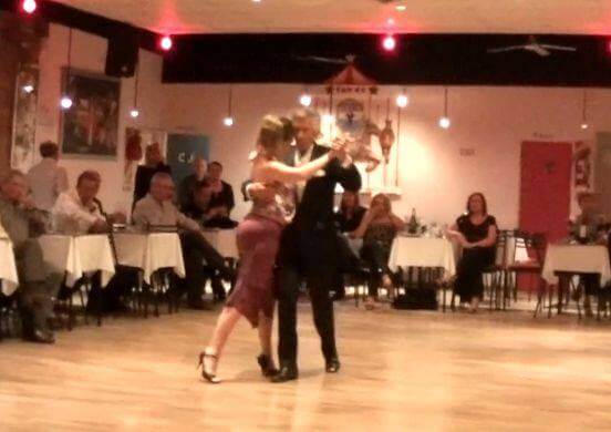 María Alejandra Riva exhibición de milonga con El Flaco Dany