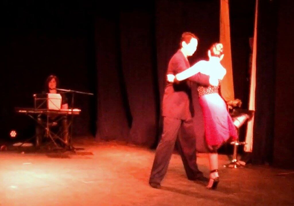 María Alejandra Riva espectáculo de tango