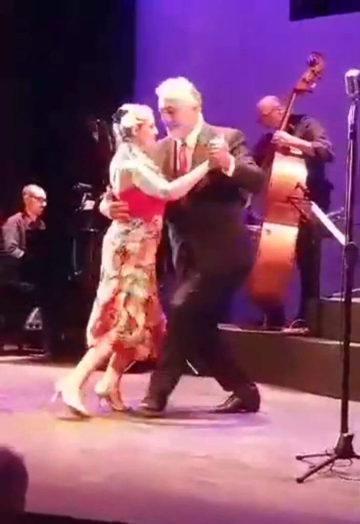 María Alejandra Riva exhibición de tango